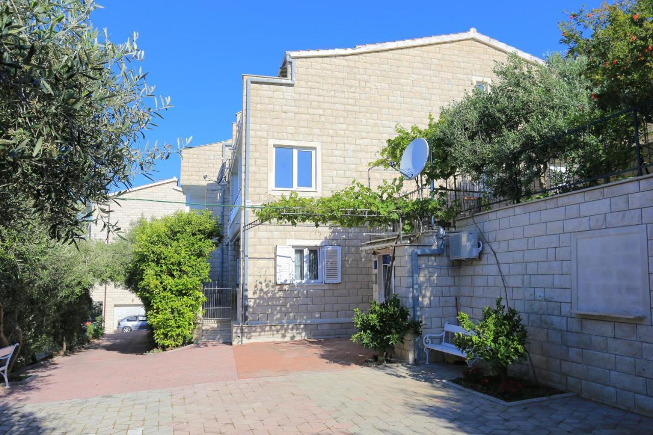 Apartments By The Sea Duce, Omis - 2737 외부 사진
